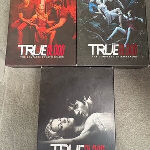 True Blood : Season 2,3,4 Complete Sets